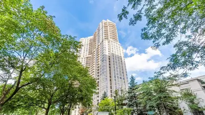 Condo Apartment in Mississauga