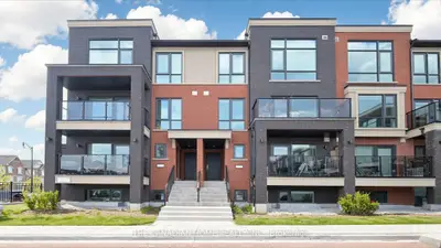 Condo Townhouse in Brampton
