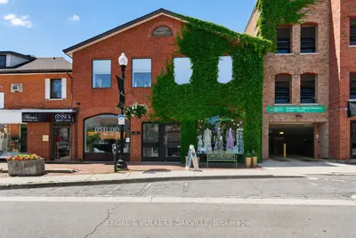 106 Reynolds Street, Oakville, On L6j 6e9