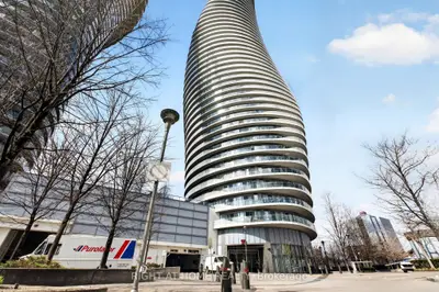 Condo Apartment in Mississauga