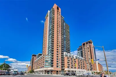 Condo Apartment in Toronto