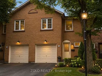Condo Townhouse in Mississauga