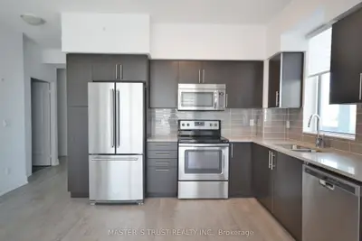Condo Apartment in Oakville