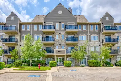 Condo Townhouse in Mississauga