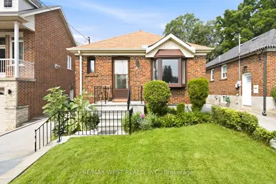 Detached in Toronto