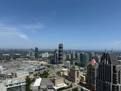 Condo Apartment in Mississauga