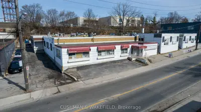 1272 Castlefield Avenue, Toronto, On M6b 1g3