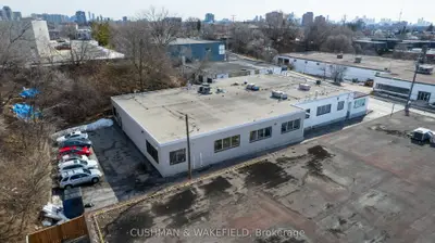 1272 Castlefield Avenue, Toronto, On M6b 1g3
