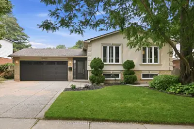 Detached in Oakville