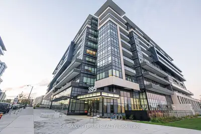 Condo Apartment in Oakville