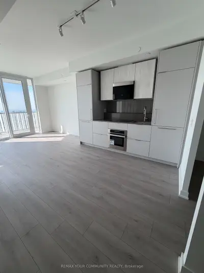 Condo Apartment in Mississauga