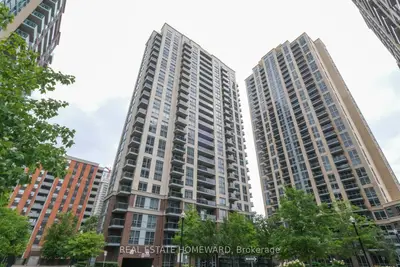5 Michael Power Place 1805, Toronto, On M9a 0a3