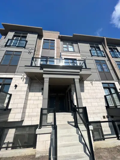 Condo Townhouse in Brampton