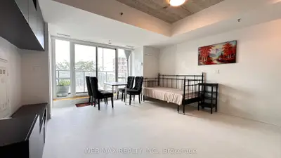 51 Lady Bank Road 201, Toronto, On M8z 0c9