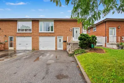 Semi-Detached in Mississauga