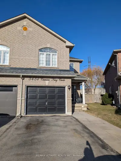 Semi-Detached in Mississauga