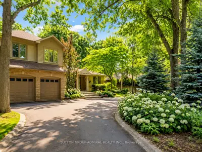 Detached in Oakville