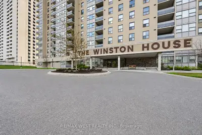 75 Emmett Avenue 1801, Toronto, On M6m 5a7
