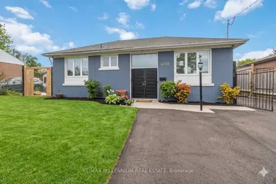 Detached in Oakville