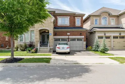 Detached in Oakville