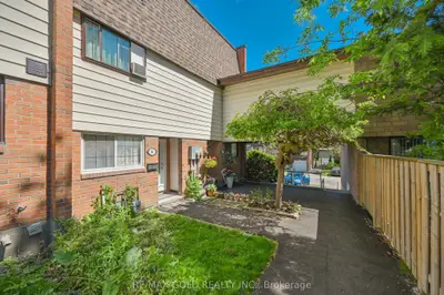 180 Mississauga Valley Boulevard 87, Mississauga, On L5a 3m2