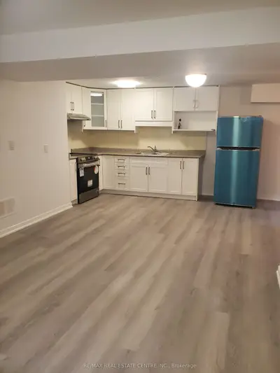 Detached in Oakville