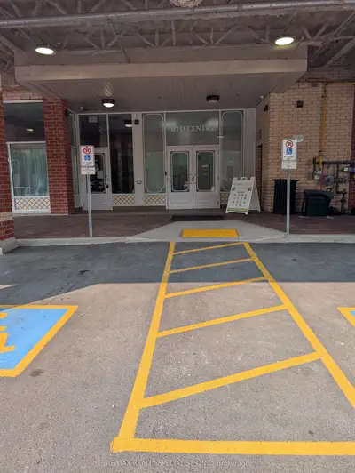 47 Queen Street S 11, Mississauga, On L5m 1k5
