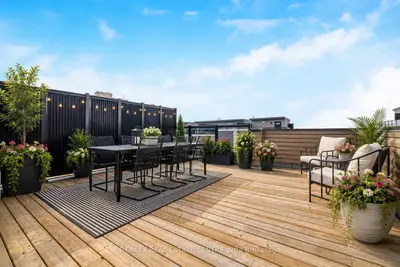 Condo Townhouse in Mississauga