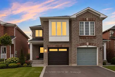 Semi-Detached in Brampton