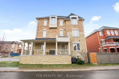 2 Shiff Crescent, Brampton, On L6z 0b4