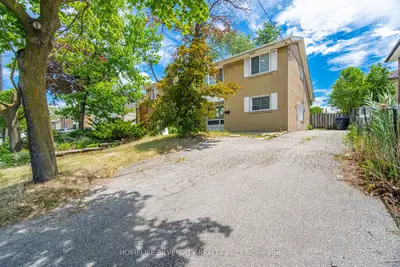 29 Brookmere Road, Toronto, On M9w 2x5