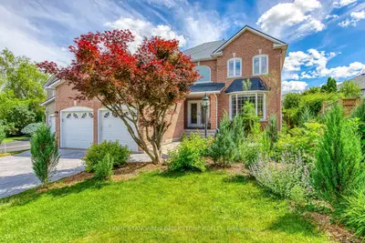15 Samuel Crescent, Halton Hills, On L7g 5j2