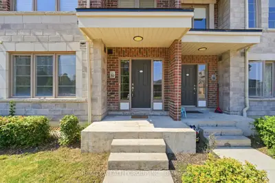Condo Townhouse in Toronto