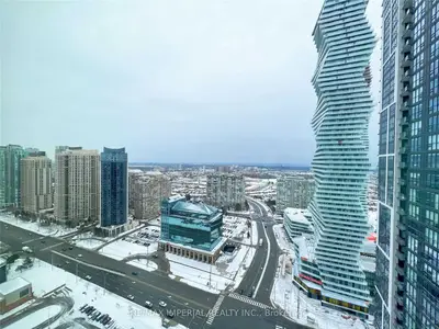 Condo Apartment in Mississauga