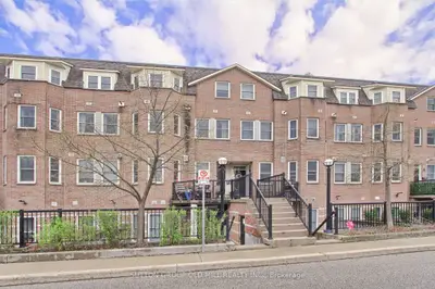 760 Lawrence Avenue W 167, Toronto, On M6a 3e7