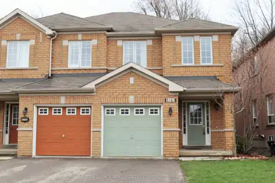 Semi-Detached in Mississauga