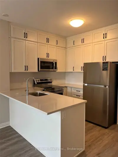 95 Dundas Street 201, Oakville, On L6m 4l9