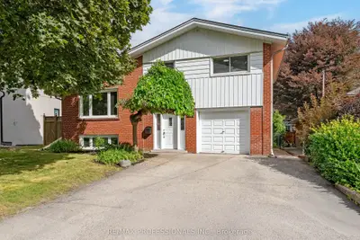 Detached in Toronto
