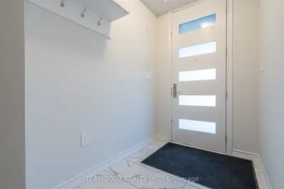 5971 Saigon Street, Mississauga, On L5v 0e9