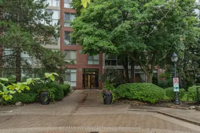 24 Southport Street 749, Toronto, On M6s 4z1