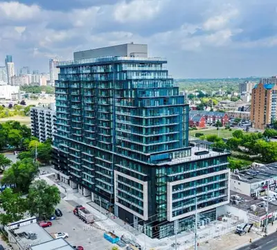 Common Element Condo in Mississauga