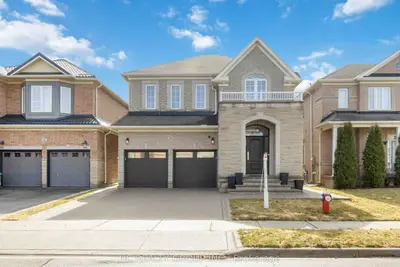 Detached in Brampton