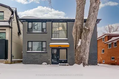 Triplex in Toronto