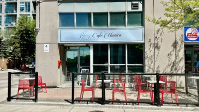 264 Manitoba Street 9, Toronto, On M8y 4g9