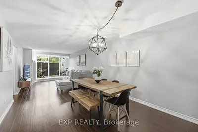 Condo Townhouse in Toronto