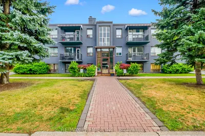 Condo Apartment in Toronto