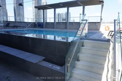 70 Annie Craig Drive 5101, Toronto, On M8v 0g2