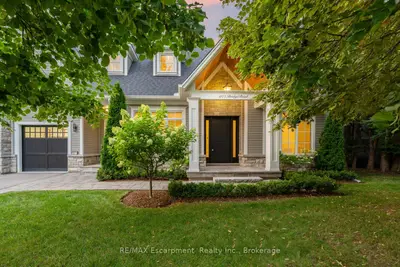 1077 Bridge Road, Oakville, On L6l 2b6