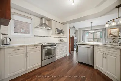 Condo Townhouse in Mississauga
