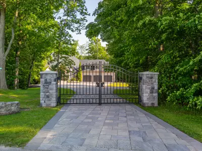 10088 Old Pine Crest Road, Halton Hills, On L0p 1k0